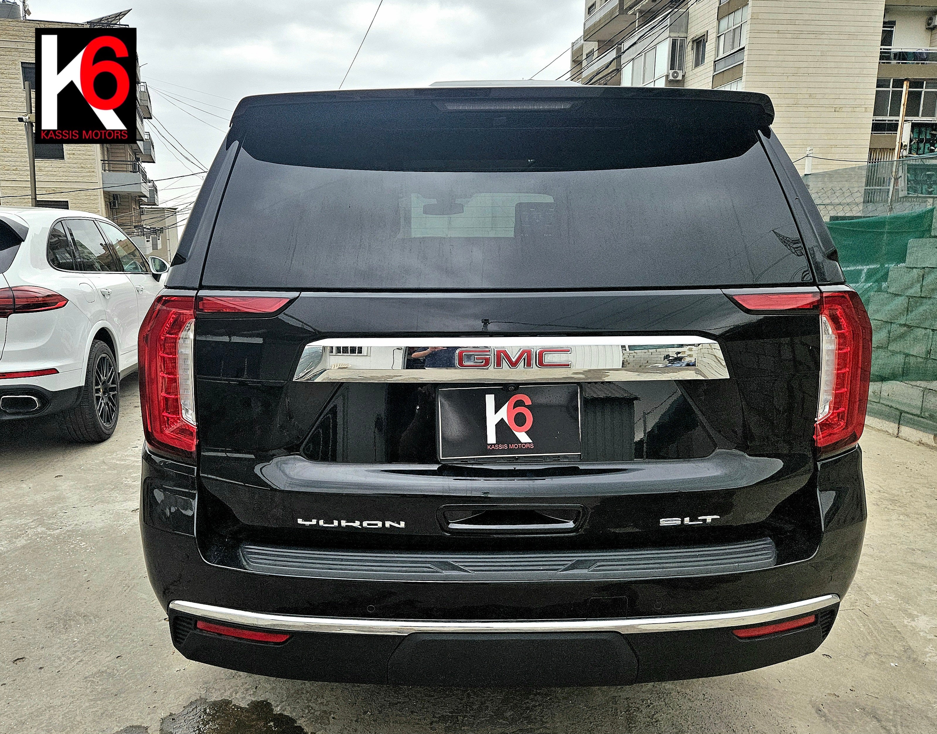 GMC YUKON SLT - V8 - 2021