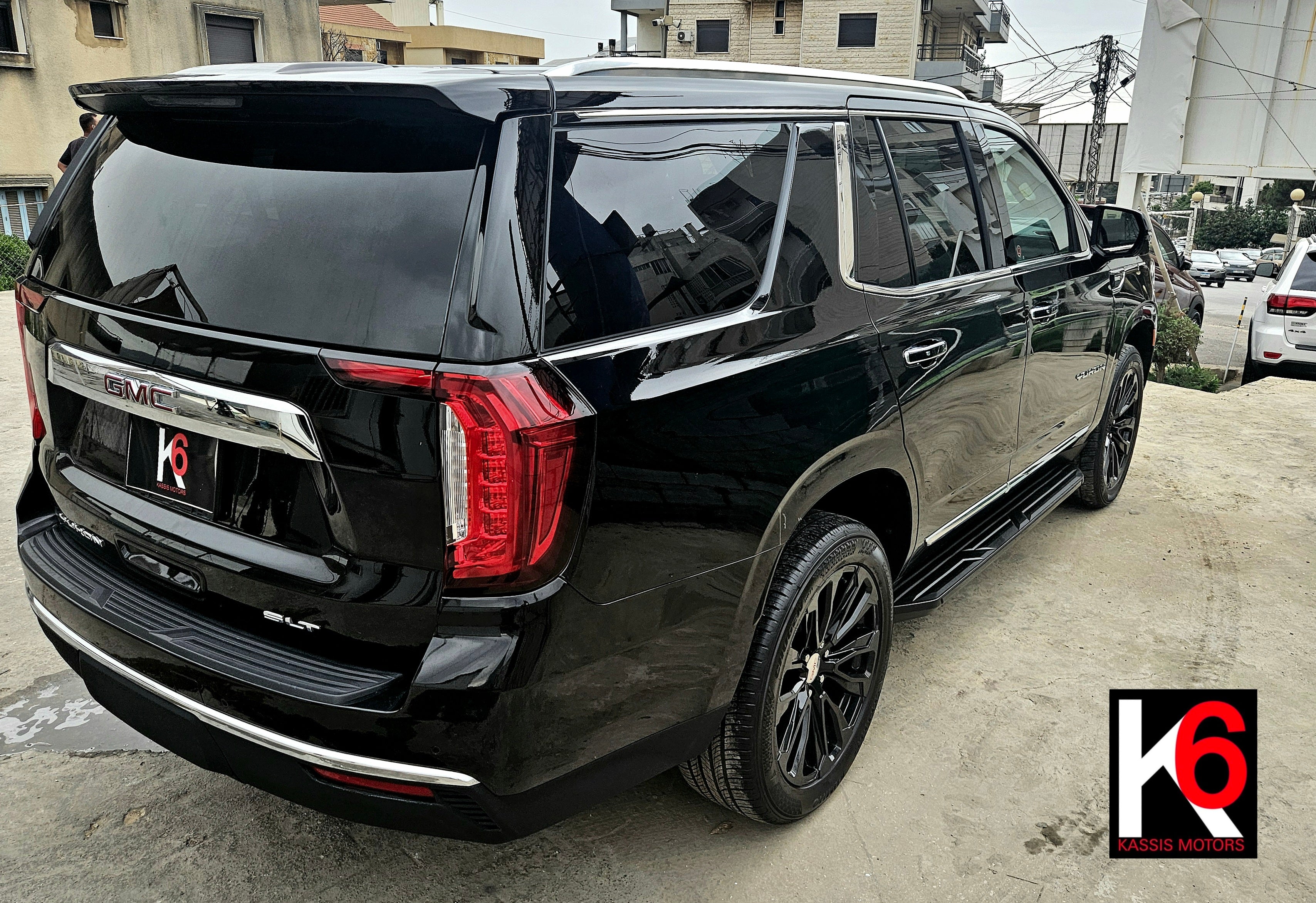 GMC YUKON SLT - V8 - 2021
