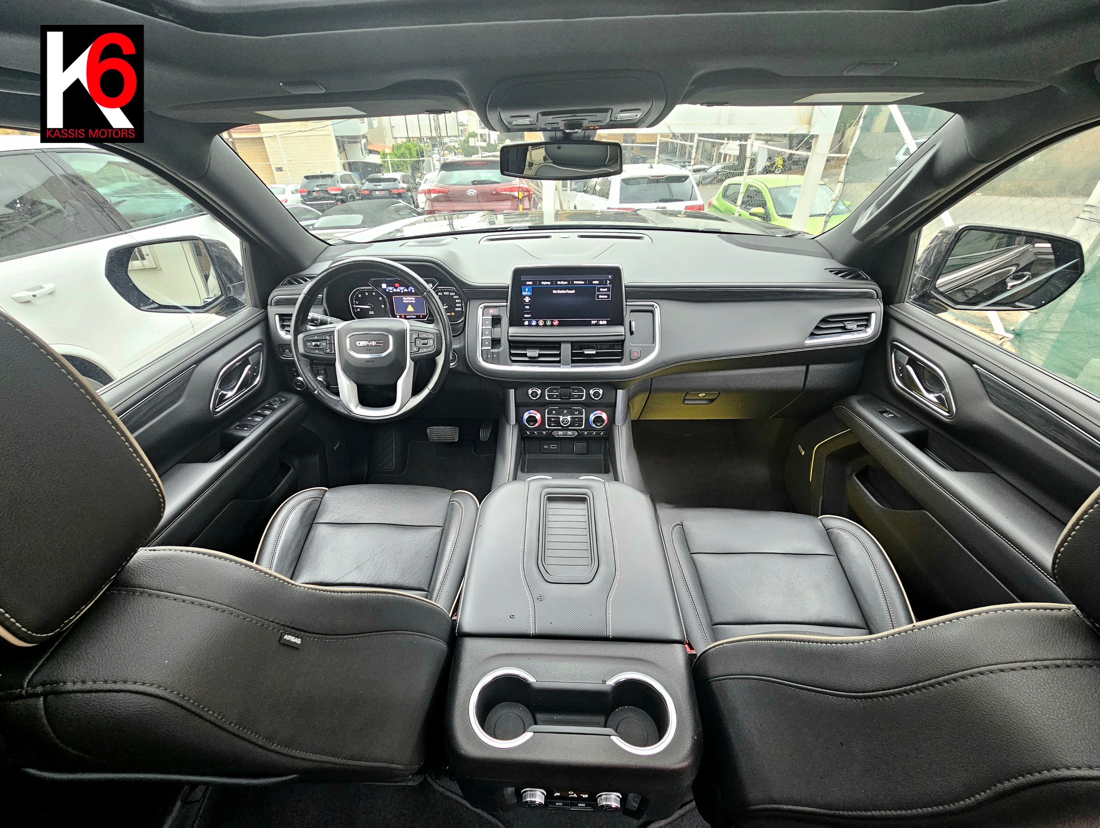 GMC YUKON SLT - V8 - 2021