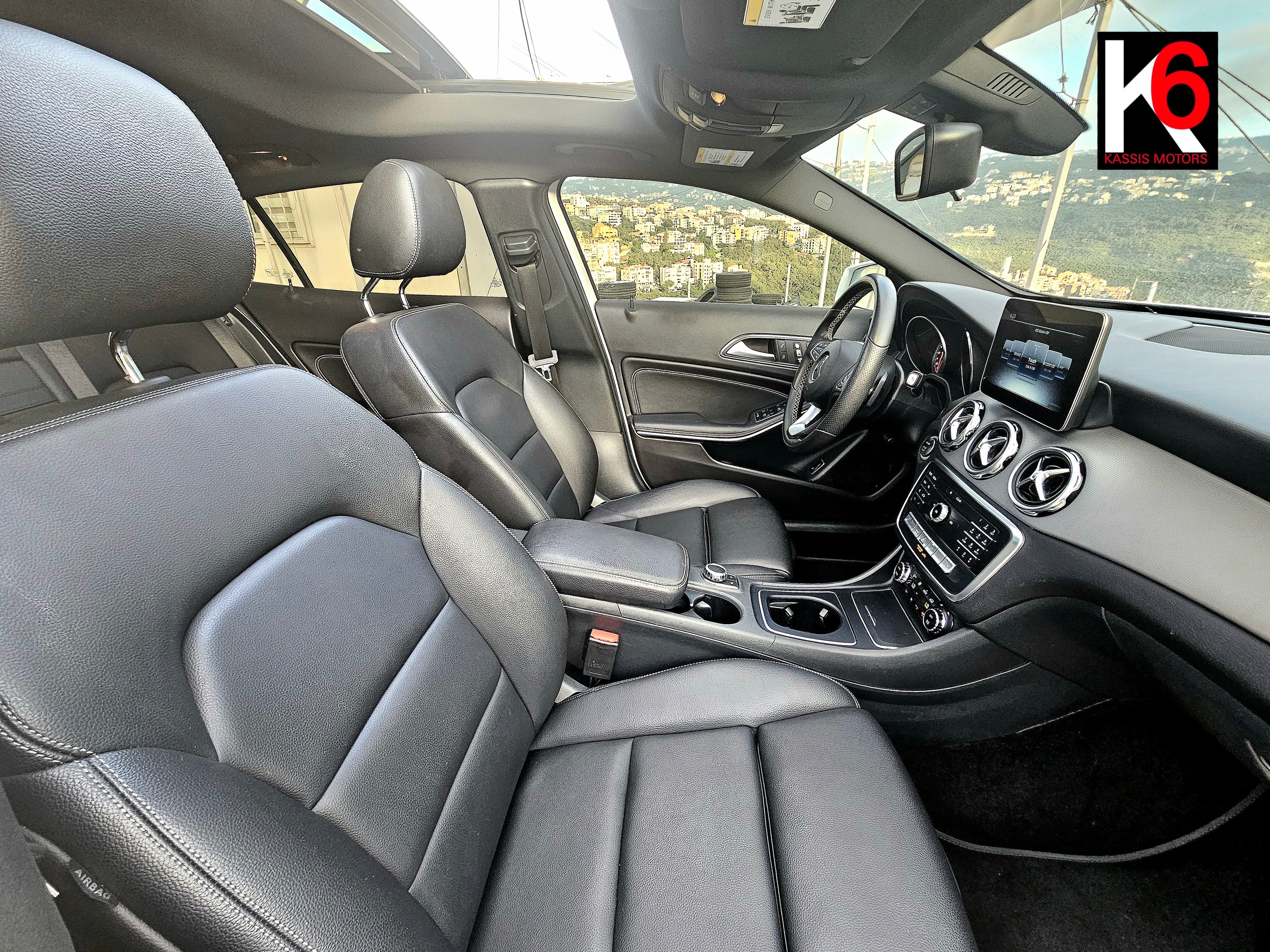 MERCEDES GLA250 - 2018