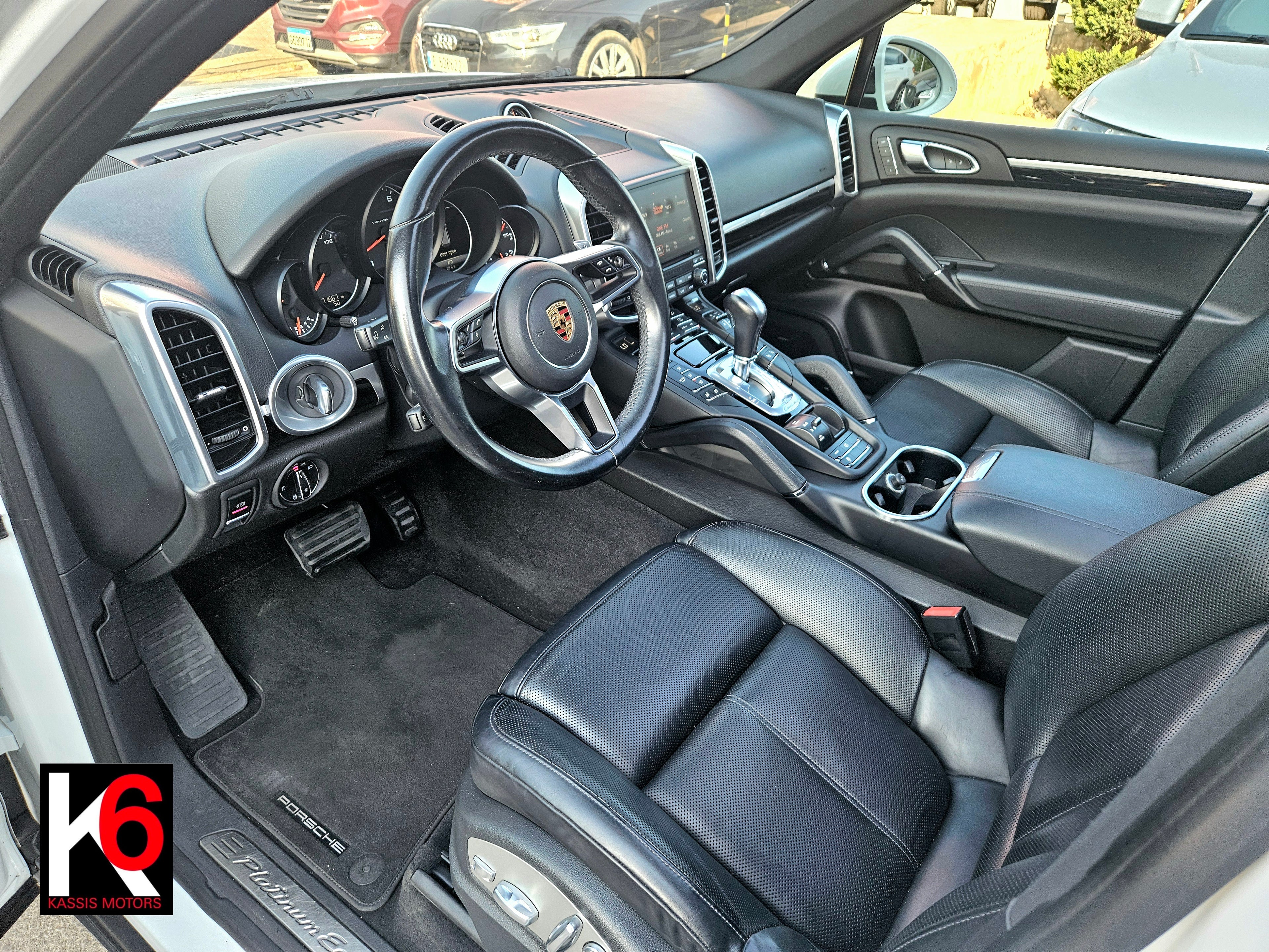 PORSCHE CAYENNE PLATINUM- V6 - 2017