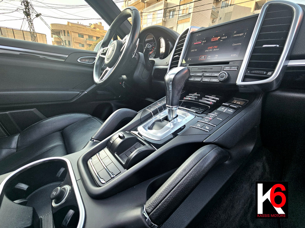 PORSCHE CAYENNE PLATINUM- V6 - 2017