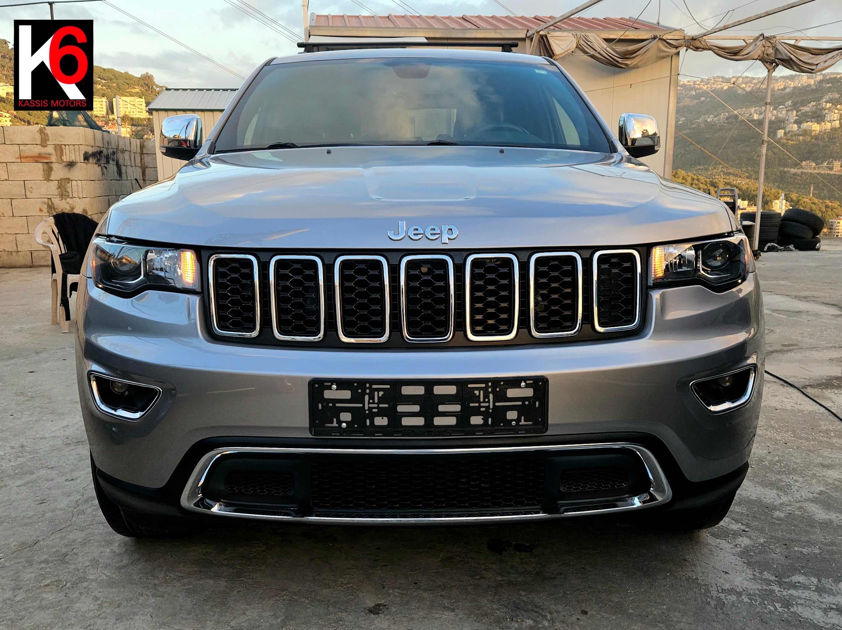 GRAND CHEROKEE LIMITED V6 4X4