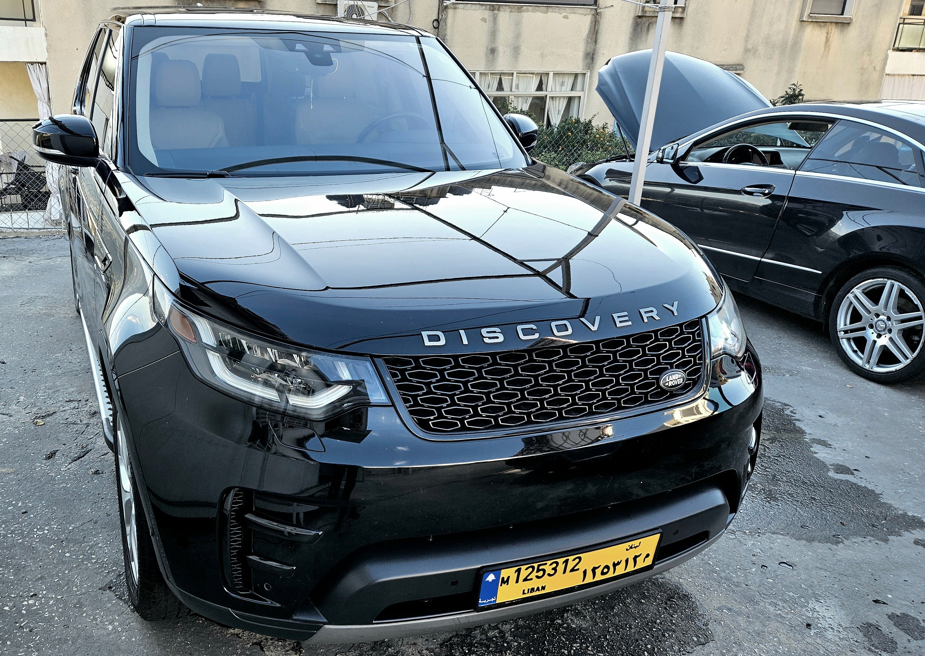 LAND ROVER DISCOVERY SE-2019-V6 SUPERCHARGED