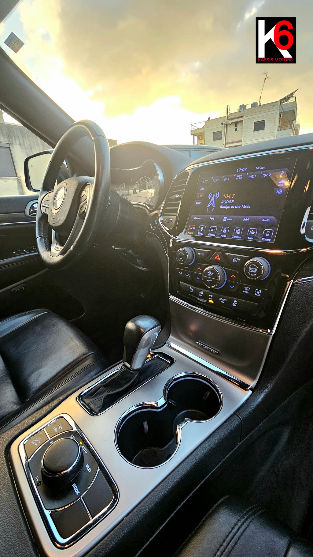 GRAND CHEROKEE LIMITED V6 4X4