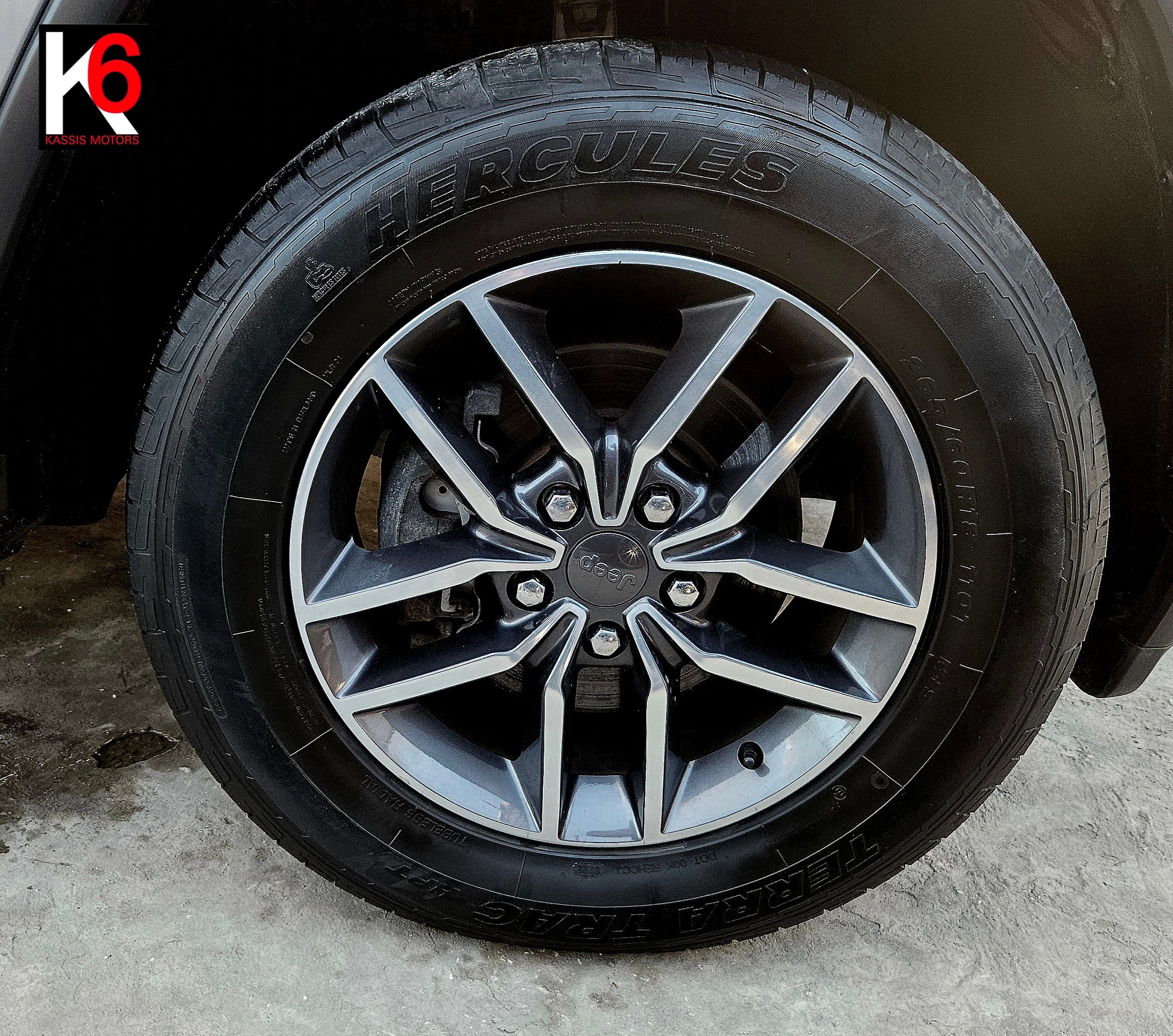 GRAND CHEROKEE LIMITED V6 4X4