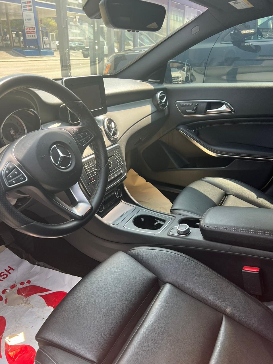 JAGUAR F-PACE 25T PREMIUM-COMING SOON